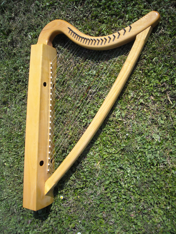 Harpe Medieval 20 cordes à caisse quadrangulaire