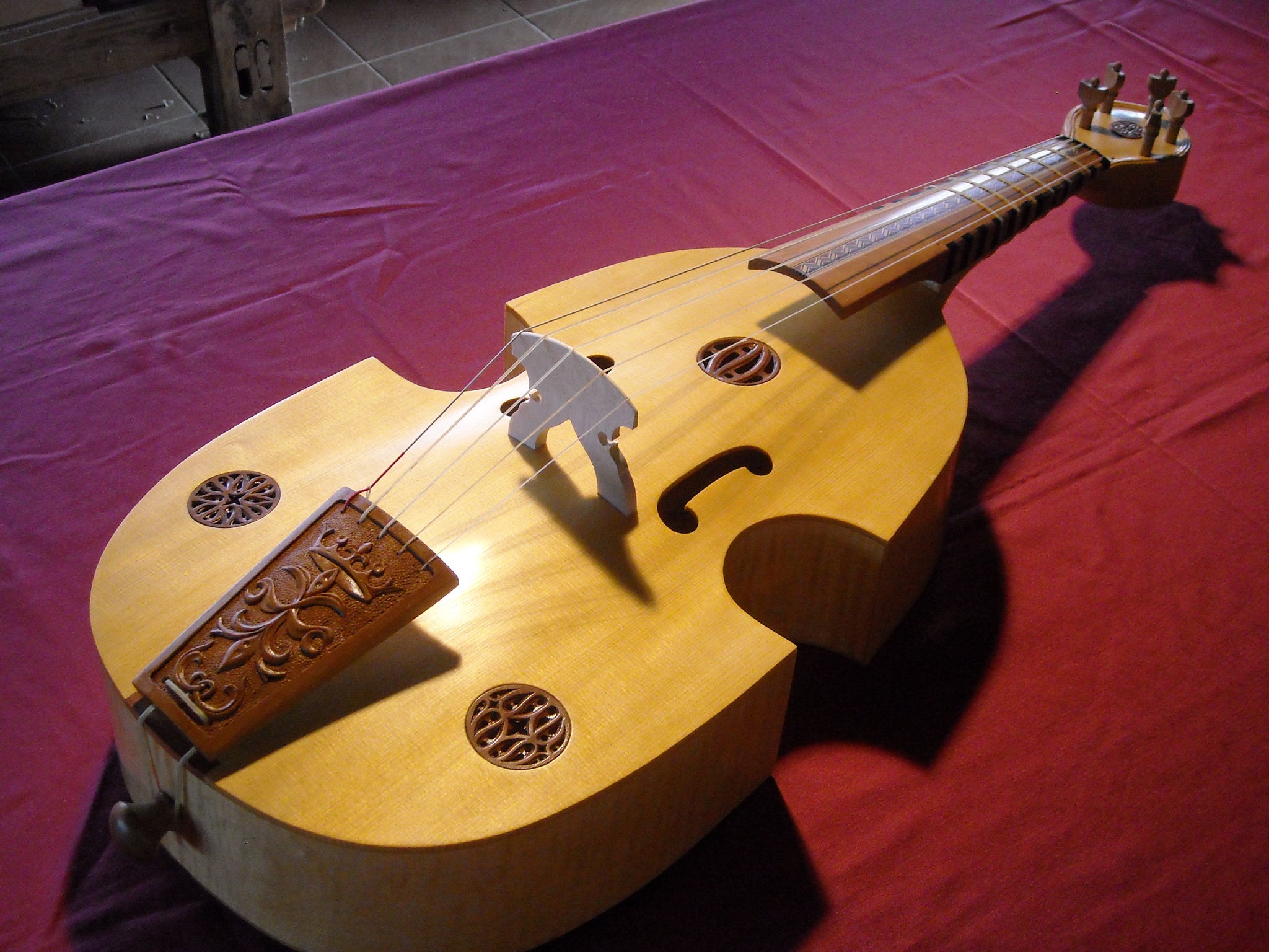 Savarez Cordes De Viole De Gambe A2 Darm BRH74 - Véritable Boyau Huilé Pour Viole Soprano